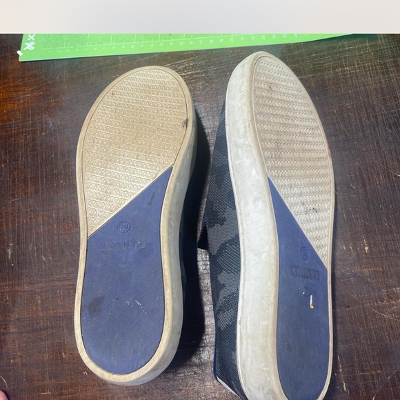 Camo Rothy’s 9.5 - Picture 1 of 4